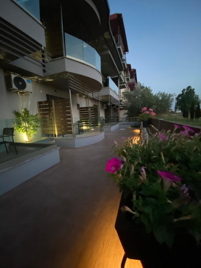 Levanda Suites Paralia Katerinis Exterior photo